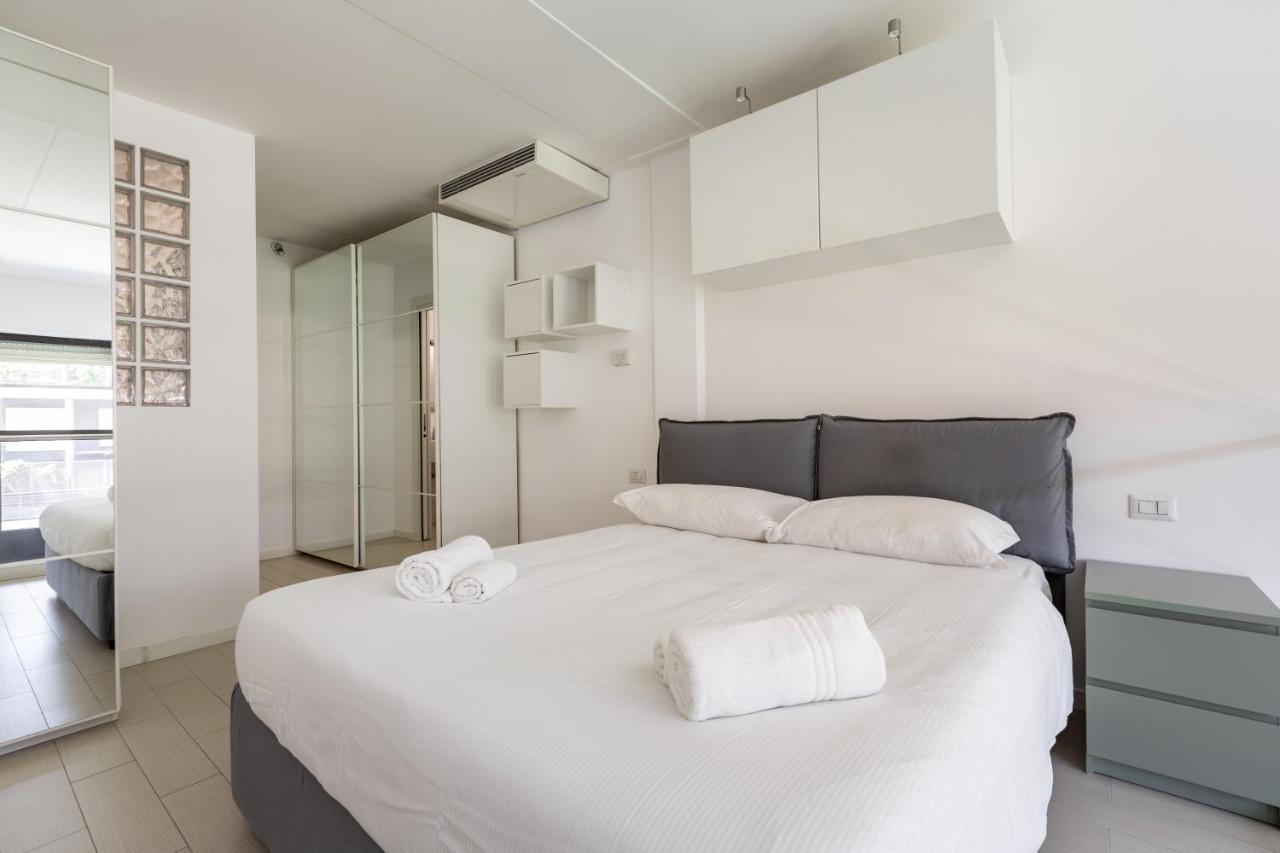 Elegant Loft With Balcony! Leilighet Milano Eksteriør bilde