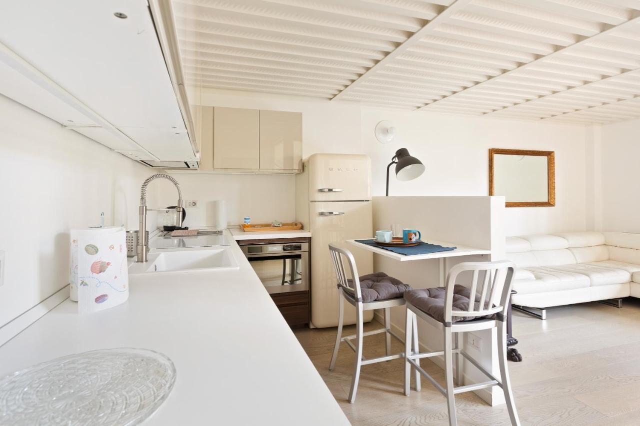 Elegant Loft With Balcony! Leilighet Milano Eksteriør bilde